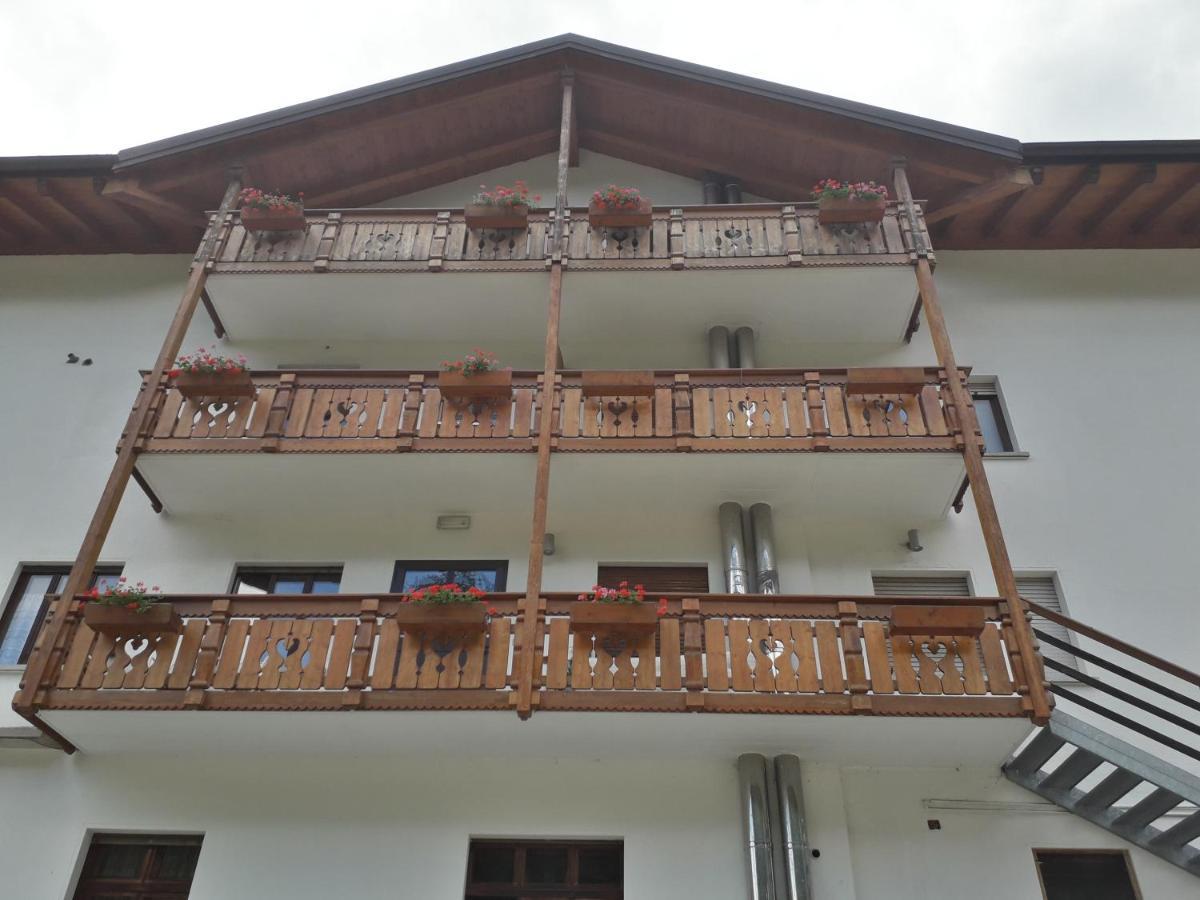 Hotel Albergo Felice Falcade Εξωτερικό φωτογραφία